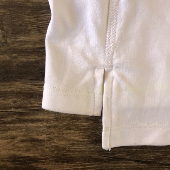 Nike Dri Fit V-neck Shirt size Small - Picture 7 of 7